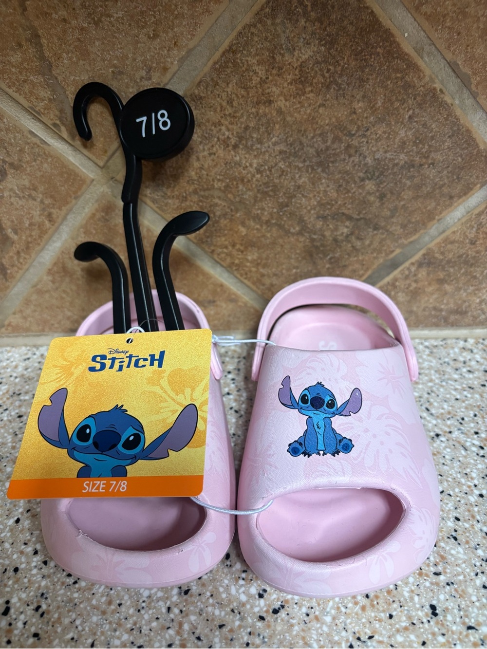 Disney Pink Kids Sandal Clogs with Stitch Graphic size 7/8